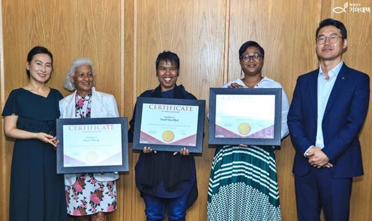 희망친구 기아대책은 LG 전자와 남아공에서 LG 앰버서더 챌린지’를 실시한다.