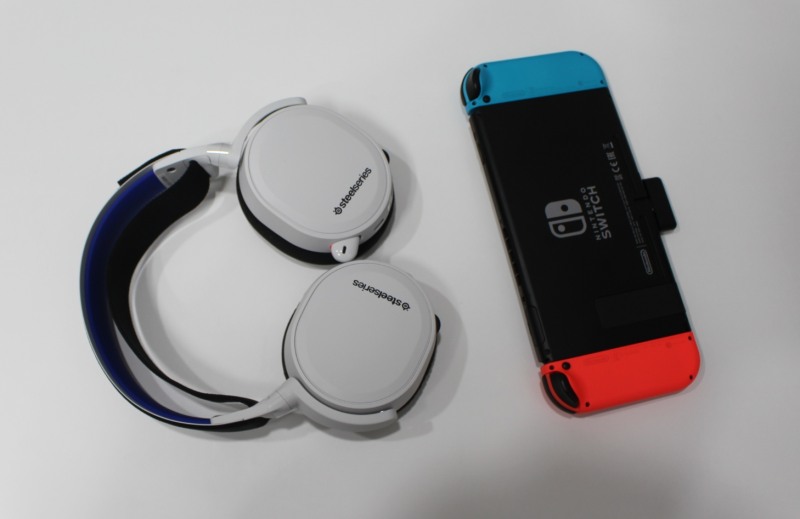 PS5, 닌텐도 스위치 등 게임기와의 연결성이 훌륭하다.