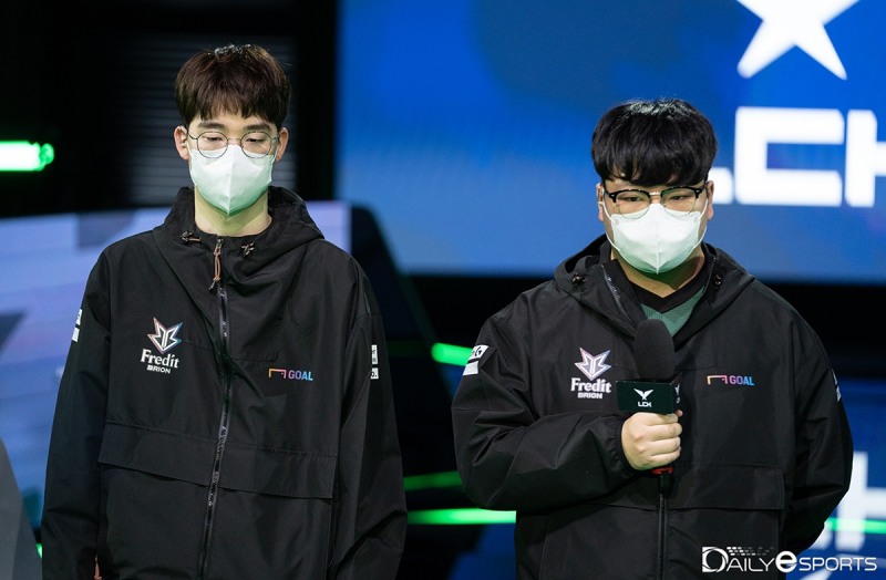 '엄티' 엄성현(왼쪽)과 '라바' 김태훈