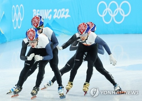 (올림픽) 남 계주 은메달. 박장혁, 곽윤기, 이준서, 황대헌 은빛 질주