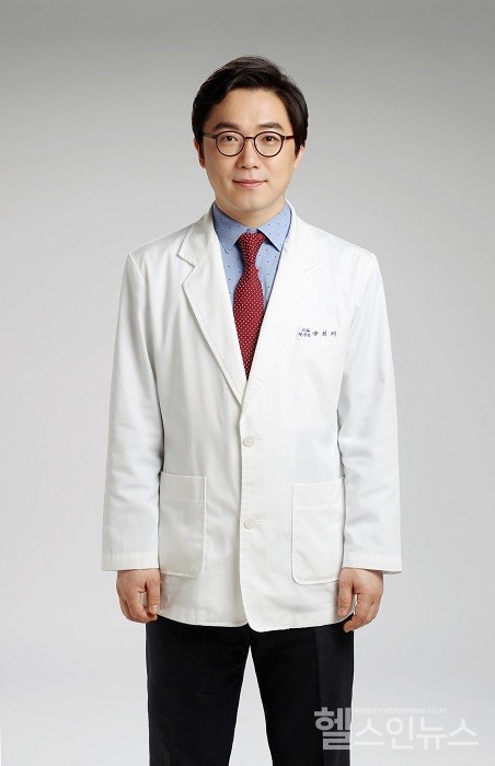 서면바른윤곽치과병원강희제원장