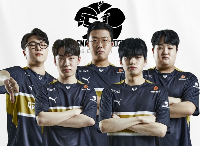 2022년 첫 배틀그라운드 대회 '스매쉬 컵 시즌6' 우승을 차지한 젠지(사진=크래프톤 제공).