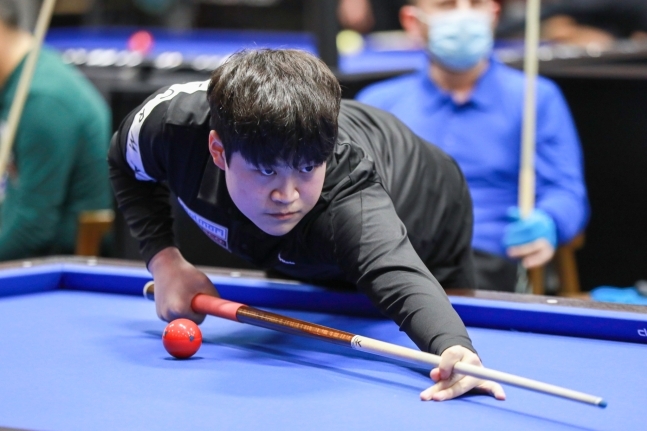 6게임 무패로 4라운드에 진출한 고교생 손준혁(사진=파이브앤식스 제공)