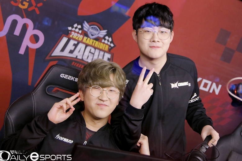 광동에 합류한 이재혁(왼쪽)과 송용준.