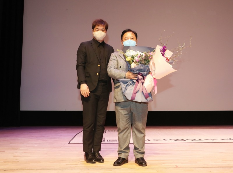 (사)수제천 보존회 2대 이사장에 장기철 (사)재경 전라북도 도민회 상임부회장이 취임했다. (사진제공 = 정읍시)