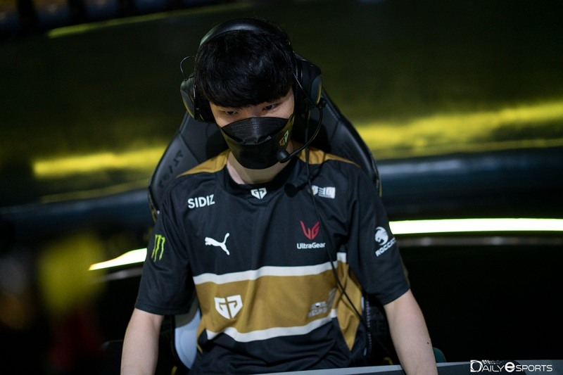 '쵸비' 정지훈, '룰러' 박재혁에 이어 코로나19 확진