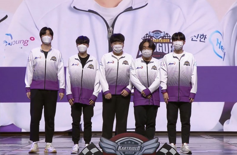 악셀즈.