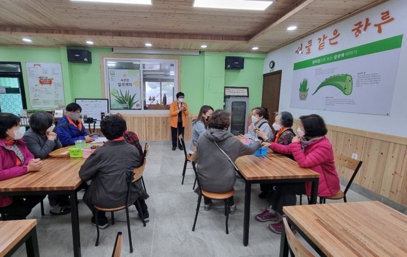 정읍시농업기술센터는 지난 12일부터 13일까지 2일간 정읍의 관광명소를 둘러보고 농촌문화를 체험하는 농촌체험 기차여행 ‘농뚜레일 팸투어’를 진행했다. (사진제공 = 정읍시)