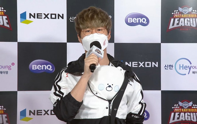 유영혁.
