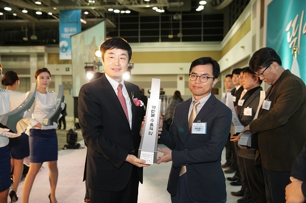 숲작세사미올 내츄럴라이즈 프리미엄 기초화장품 출시