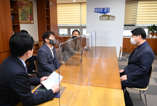 경기도, 49회 상공의날 맞아 파리크라상 대표 등 지역경제 유공자 표창