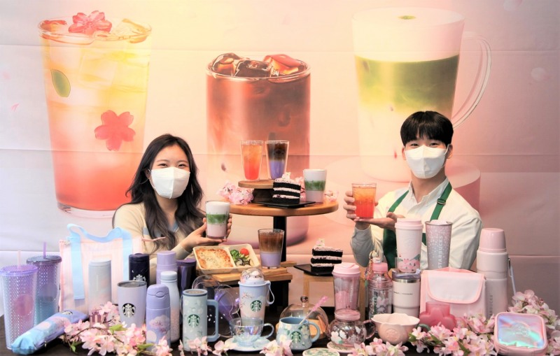 스타벅스, 벚꽃 시즌 음료·푸드·MD 상품 등 선봬