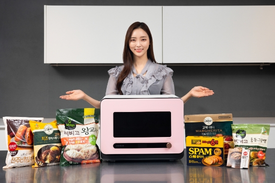 삼성전자 ‘우리 집 전자레인지, 큐커로 교체' 캠페인…"파격 할인"