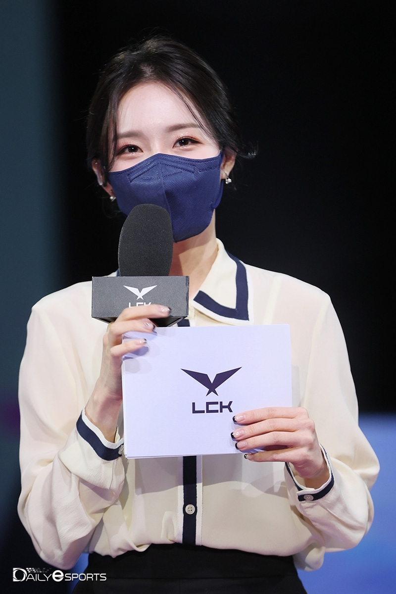 LCK 이정현 아나운서, BJ 손오천과 목하 열애 중