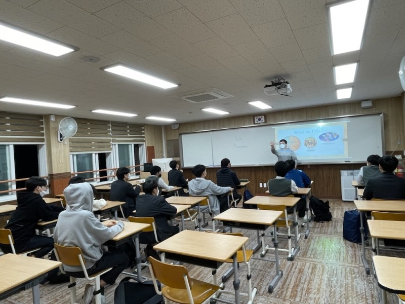 신제주외국문화학습관, ‘2022년 고등학생 주제탐구 프로젝트’ 수업 운영