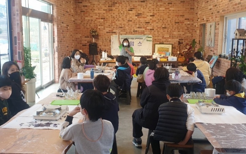 정읍시가 미래농업을 이끌 지역 내 학생들에게 농촌체험의 기회를 제공하고 농업·농촌의 중요성을 알리기 위한 ‘오감 만족 농촌 체험학습’을 추진한다. (사진제공 = 정읍시)