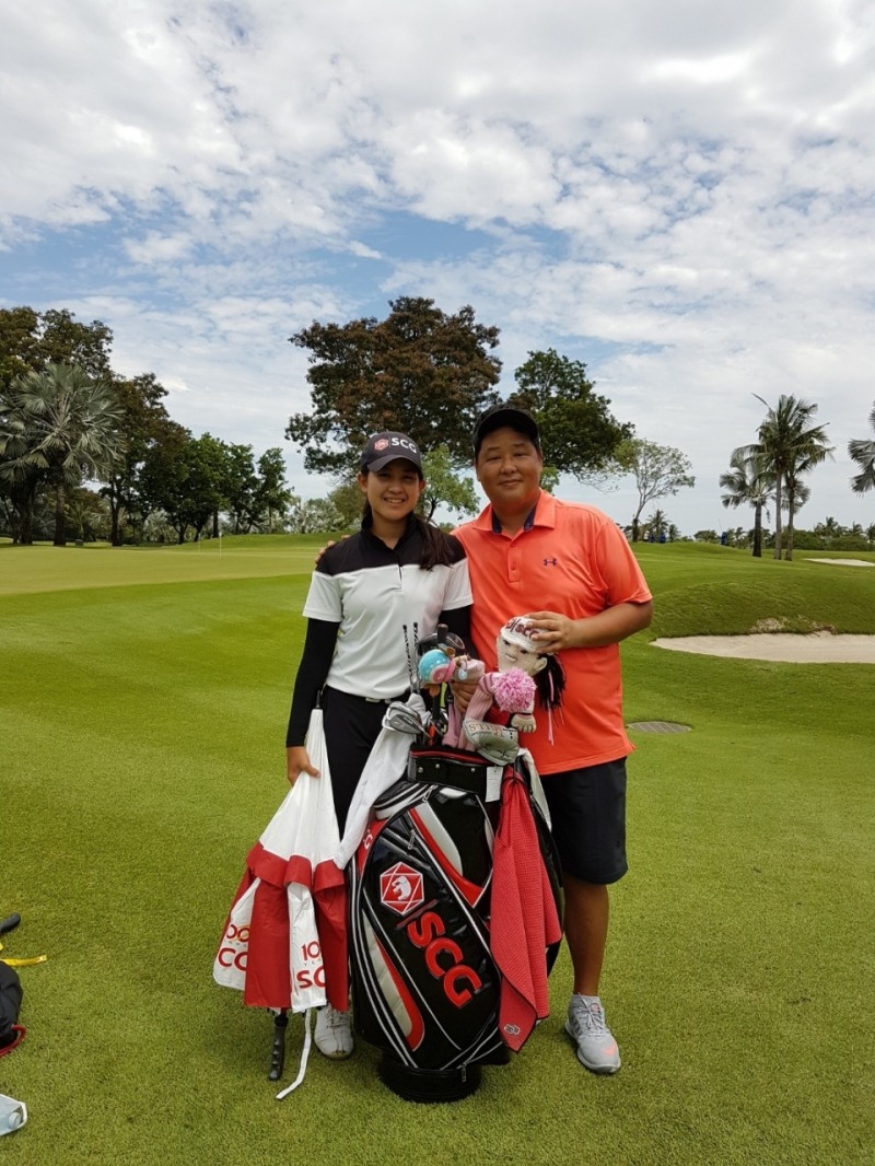 피자리 아난나루카튼 선수와 박정완 프로