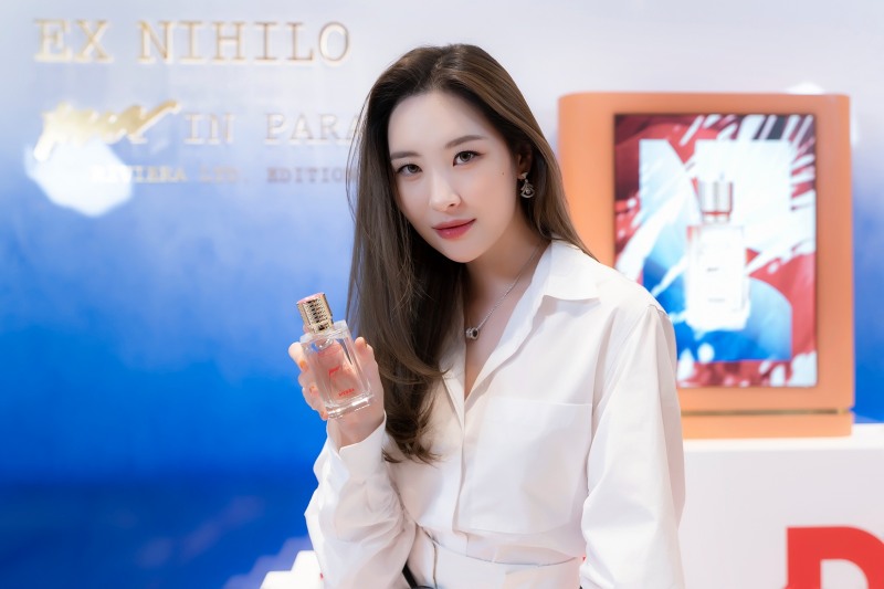 선미, 엑스니힐로 팝업 스토어 현장 방문