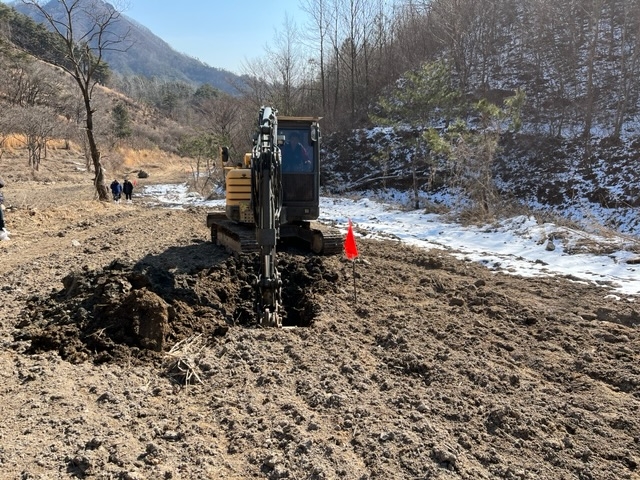 정읍시가 환경 오염 민원이 제기되고 있는 산외면 만병마을 인근의 토양 오염도와 수질 오염도의 공개조사 결과를 공개했다. (사진제공 = 정읍시)