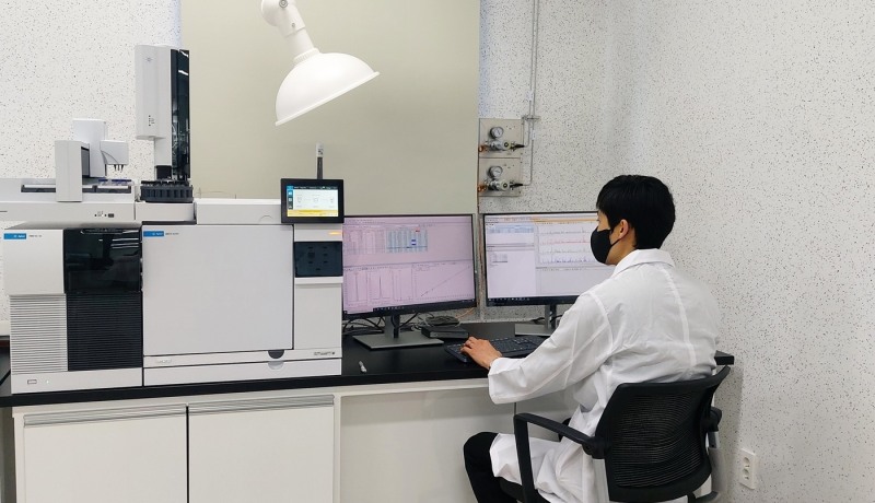 정읍시가 농업인의 안정적인 농산물 생산과 소비자의 지역농산물 신뢰도 향상을 위해 ‘농산물 안전분석실’을 운영한다. (사진제공 = 정읍시)