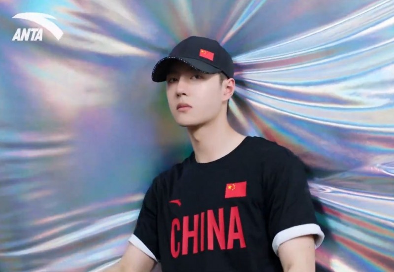 중국 톱스타 이보의 안타 스포츠웨어 광고 <사진=안타 공식 홈페이지>