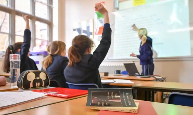 영국 전국교육노조, ‘아카데미 전환 정책’ 빈약한 근거 비판