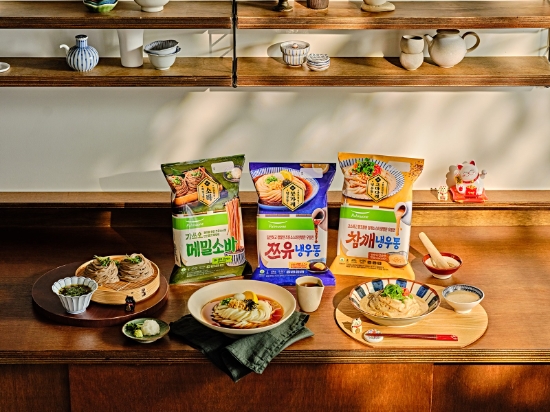 풀무원은 메뉴혁신을 위해 개발한 냉우동 2종을 포함한 다양한 제품으로 2022년 여름면을 운영할 계획이다.