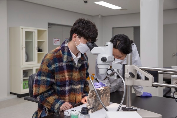 과학·문화 크리에이터 ’지식인미나니‘ 한국예술원 이민환 교수, 무령왕릉·왕릉원 발굴조사 참여