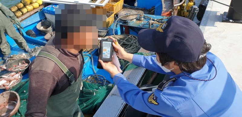 여수해경이 음주단속을 하고있다. (사진제공 = 여수해양경찰서)