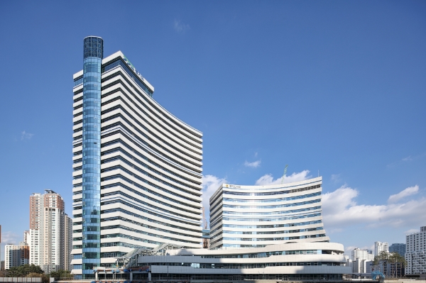 수원 광교 경기도 신청사 모습. 경기도는 오는 5월30일까지 청사 이전을 마친다는 방침이다.