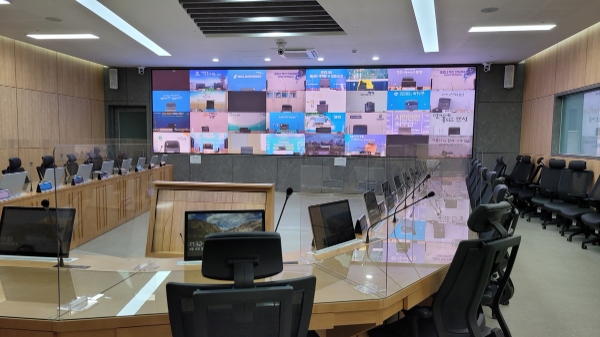 수원 광교 소재 경기도 신청사 재난안전상황실 모습.