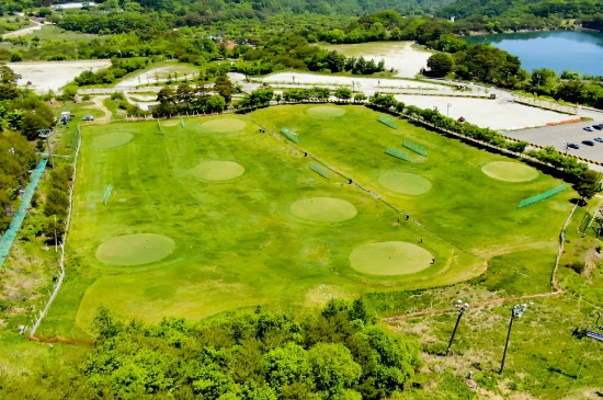 부영그룹 무주덕유산리조트 파3골프장 전경