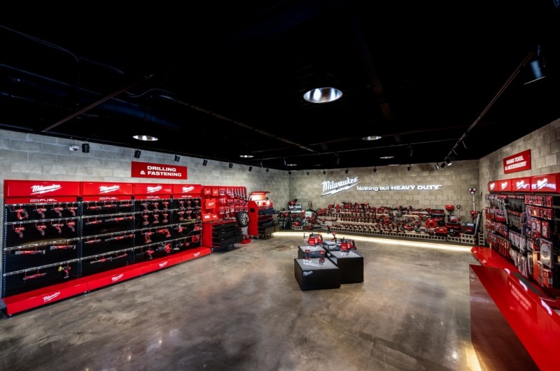 밀워키, 판교에 대규모 체험센터 오픈...모든 제품 체험 가능