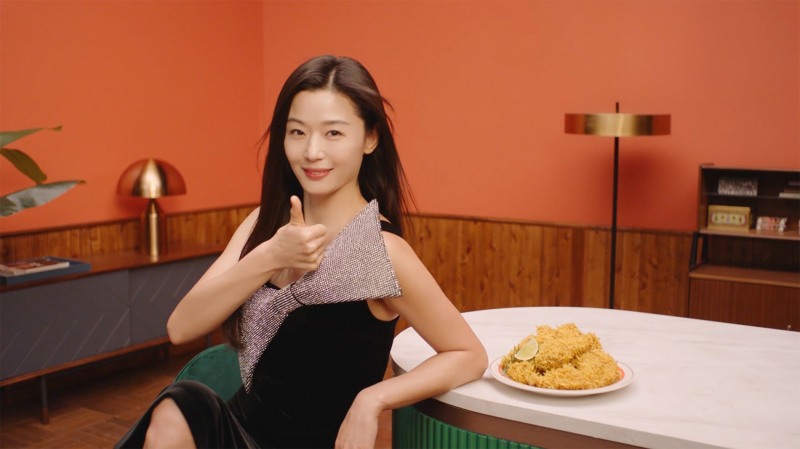 bhc치킨, 올해도 전속 모델 전지현과 동행...재계약 체결