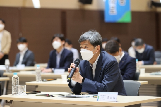 NH농협은행 조상진 IT부문 부행장이 ‘올원뱅크 차세대플랫폼 구축 착수보고회’에 참석해 발언하고 있다.