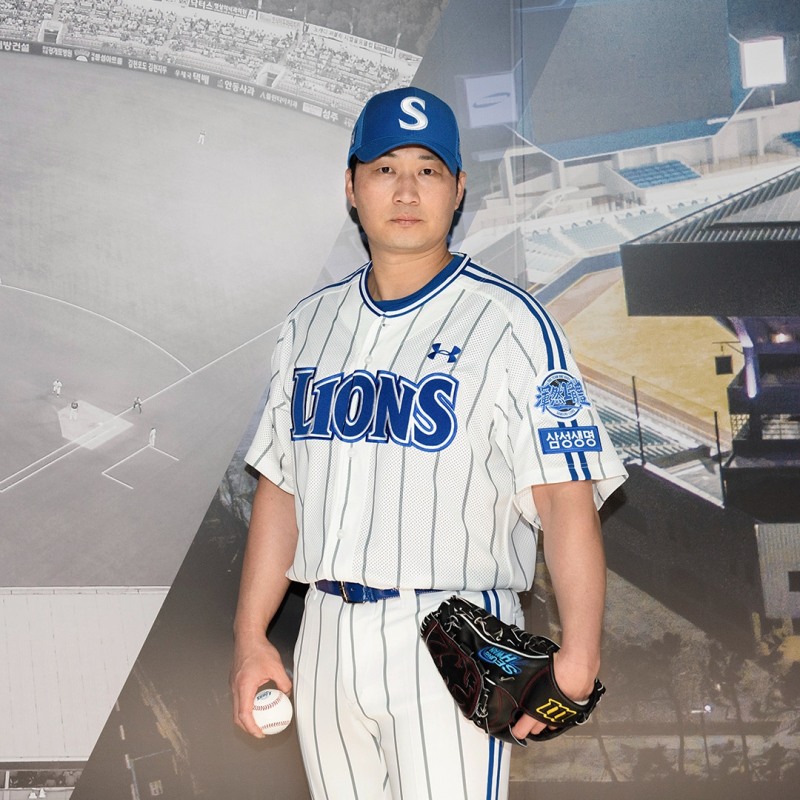 삼성 라이온즈, 롯데 자이언츠와의 클래식시리즈(6~8일 사직)에 새로운 줄무늬 올드 유니폼 착용