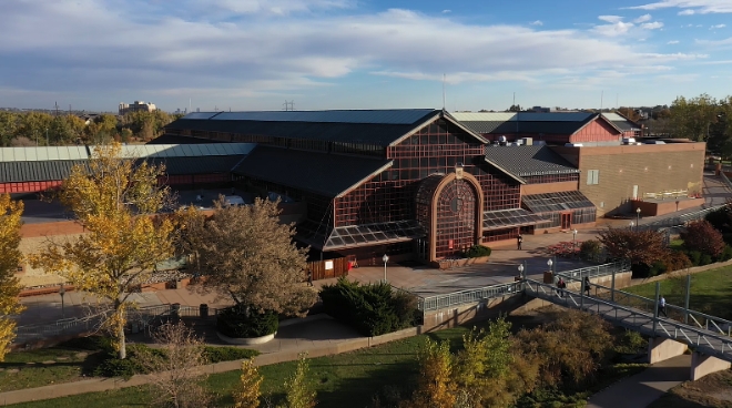 디시 와이어리스 본사 전경