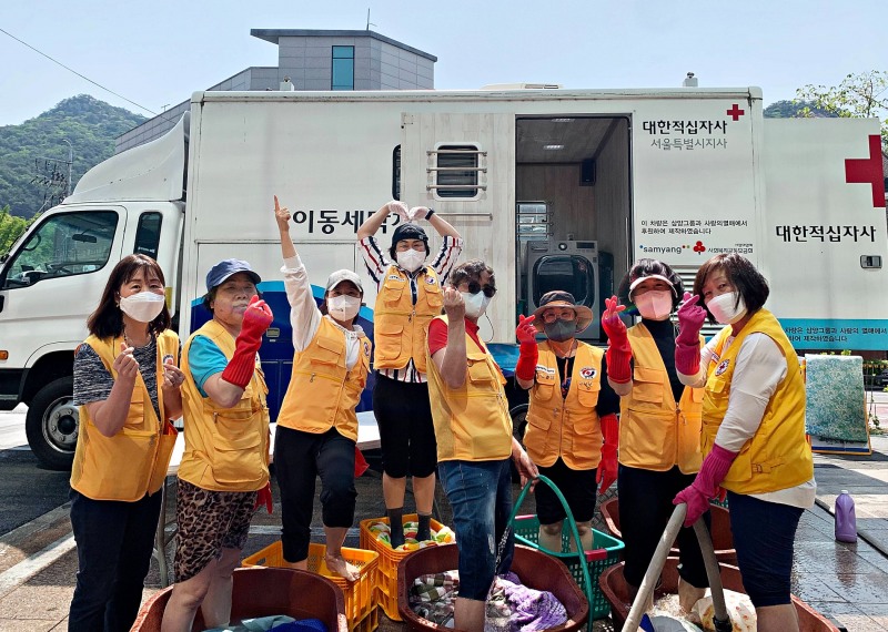 대한적십자사 상계3·4적십자봉사회, 봄맞이 ‘찾아가는’세탁 봉사 실시