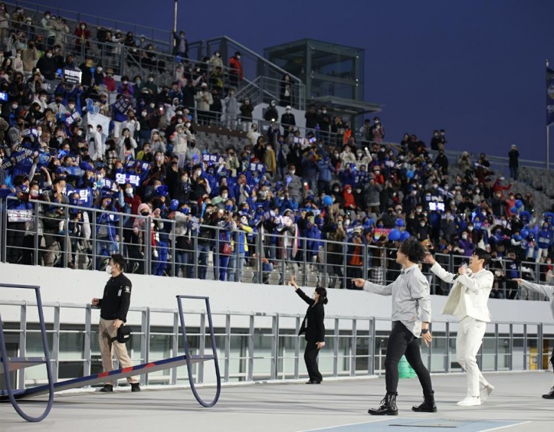 아산문화재단, ’축구 보고, 공연 보고’ 호평 속 마무리
