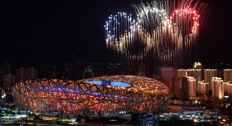 2022 베이징 겨울올림픽 개폐회식이 열린 주경기장 야경 모습. 올림픽은 올림픽 대회와 기준을 규정한 올림픽 헌장의 각종 조항에 근거해 열린다. [국제올림픽위원회 홈페이지 사진] 