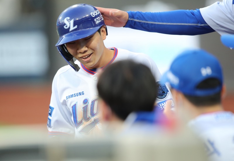 KBO 리그 최단신인 김지찬은 5월들어 3루타 2개에 11안타를 몰아치는 뜨거운 타격으로 팀 타선을 선도했다.[삼성 라이온즈 제공
