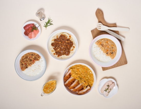 덮밥, 돈까스, 우동 등 다양한 요리에 활용하기 좋은 풀무원 디자인밀 키즈 맞춤식 덮밥소스 4종