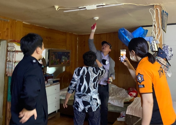 홍천소방서-사단법인 이웃, 일산화탄소 누출 사각지대 경보기 합동 설치