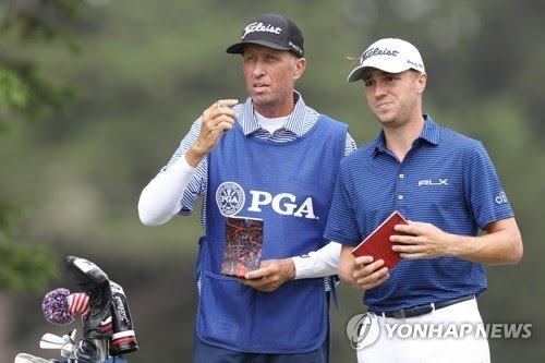 캐티 짐 매케이(왼쪽)와 저스틴 토마스