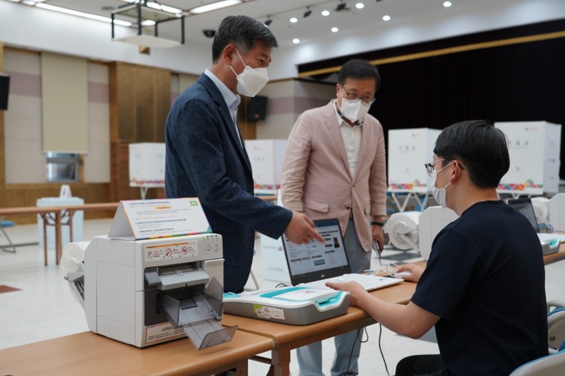 사전투표소 현장점검 모습 (사진제공 = 해남군)