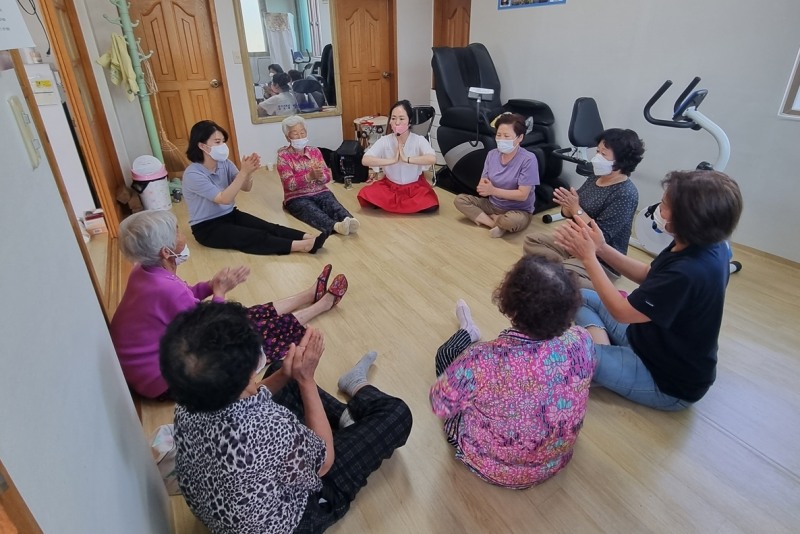 정읍시 공동체활성화센터는 마을 평생학습을 추진한다. (사진제공 = 정읍시)