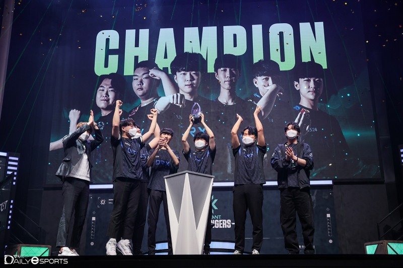 발로란트 챌린저스 코리아 스테이지1 챔피언 디알엑스.