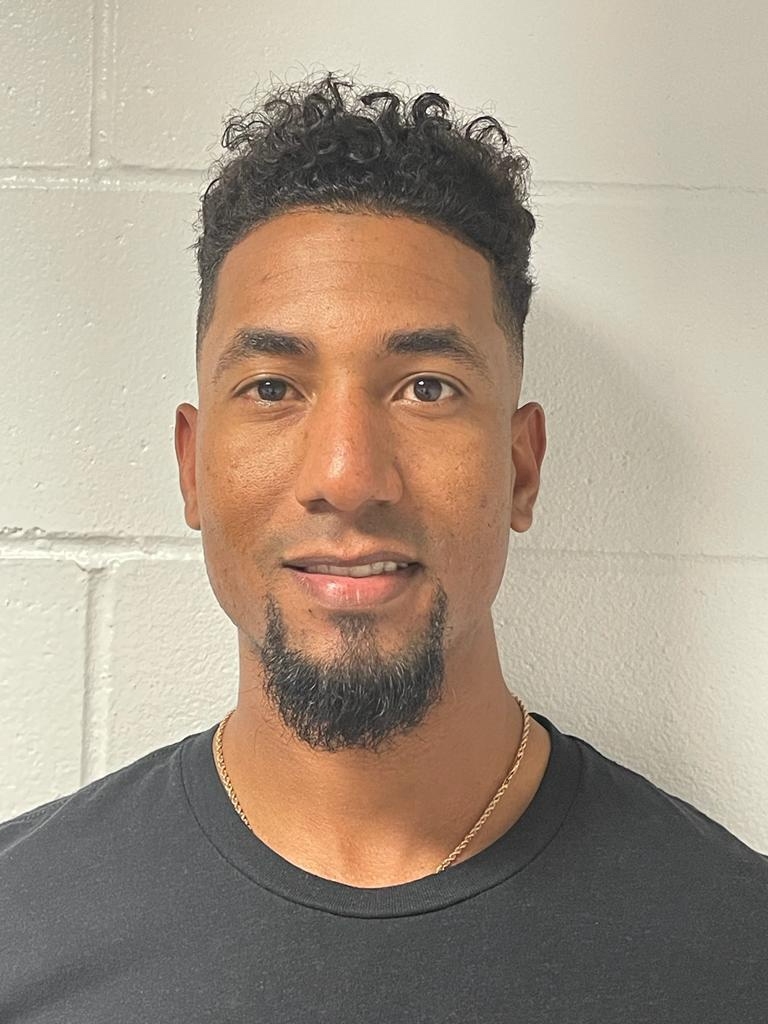 LG 트윈스, 스위치 타자 로벨 가르시아 연봉 18만달러에 영입…외국인타자 리오 루이즈 대체 외국인선수