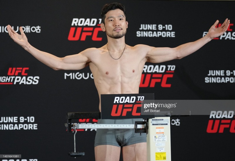 4강행이 좌절된 페더급 홍준영(사진=UFC)