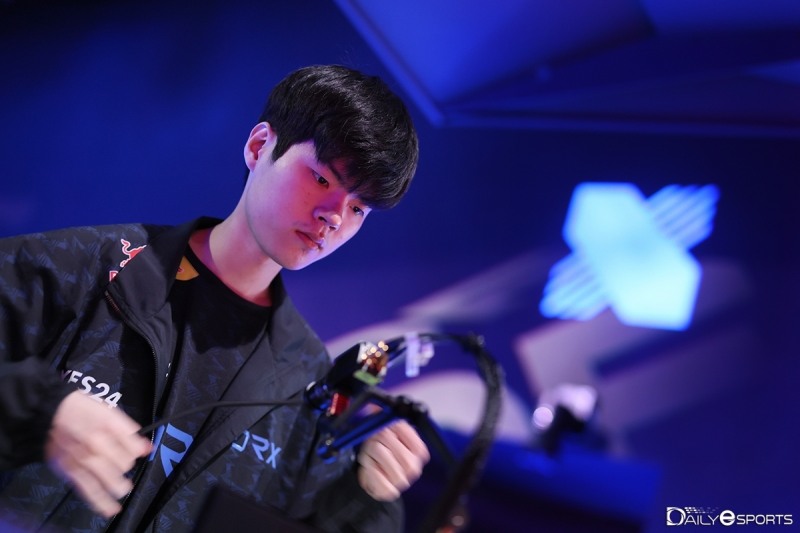 '데프트' 김혁규, 코로나19 자가 진단서 양성 반응